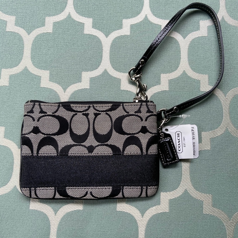 NWT Coach Wristlet